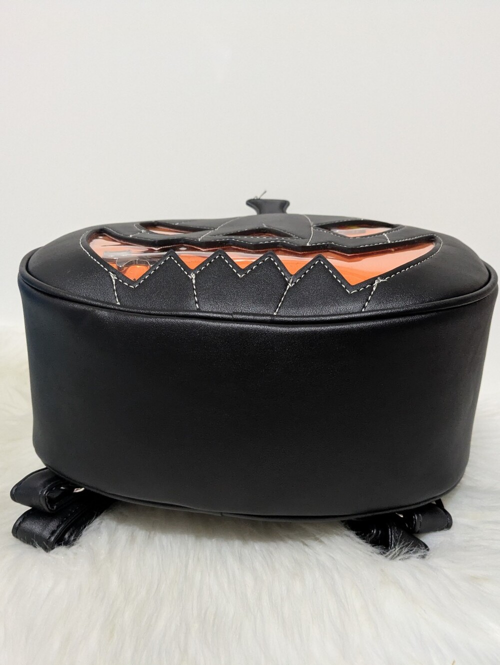 Hot Topic Pumpkin Figural Pin Collector Mini Backpack Jack O'Lantern 2 Pins New - Picture 9 of 11